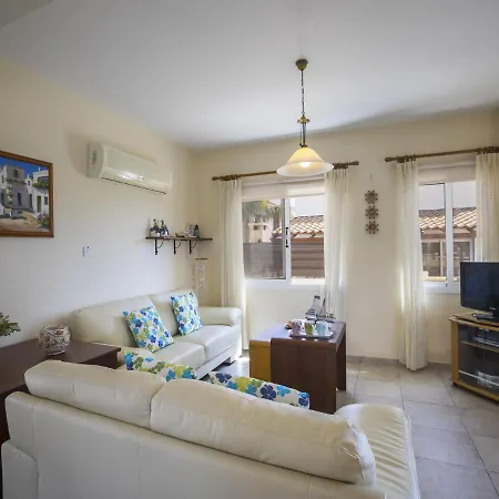 At Last You Can Rent The Perfect Luxury Minutes From The Beach, Protaras 1437 Vila