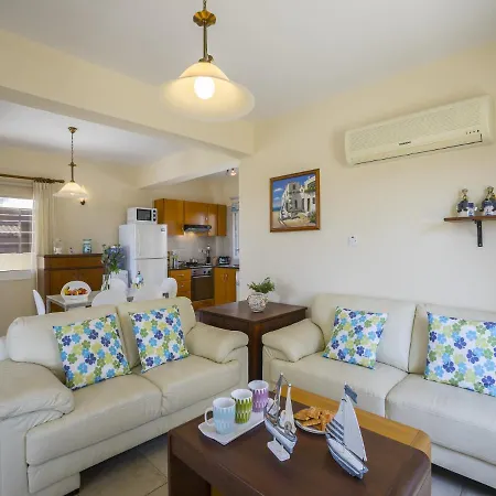 Vila At Last You Can Rent The Perfect Luxury Minutes From The Beach, Protaras 1437 Paralimni